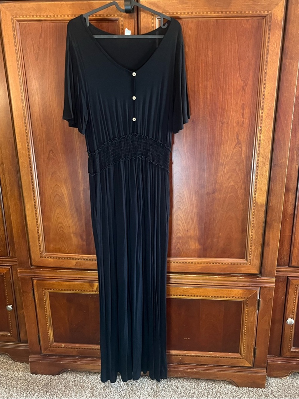 Flamingo Black V-Neck Smocked-Waist Maxi Dress NWOT size L